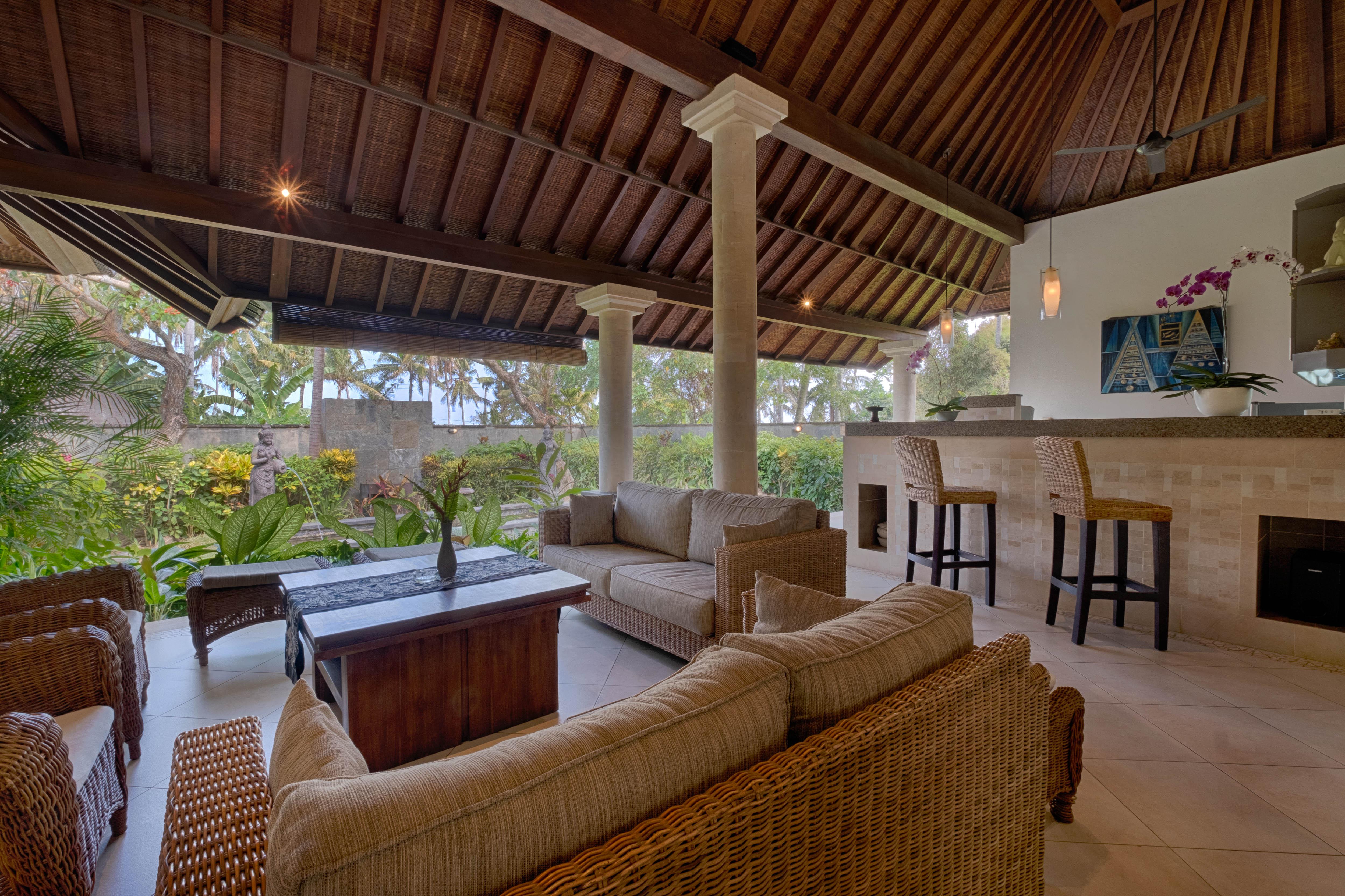 Kutus Kutus Saba Beach Villa Sukawati Exteriér fotografie