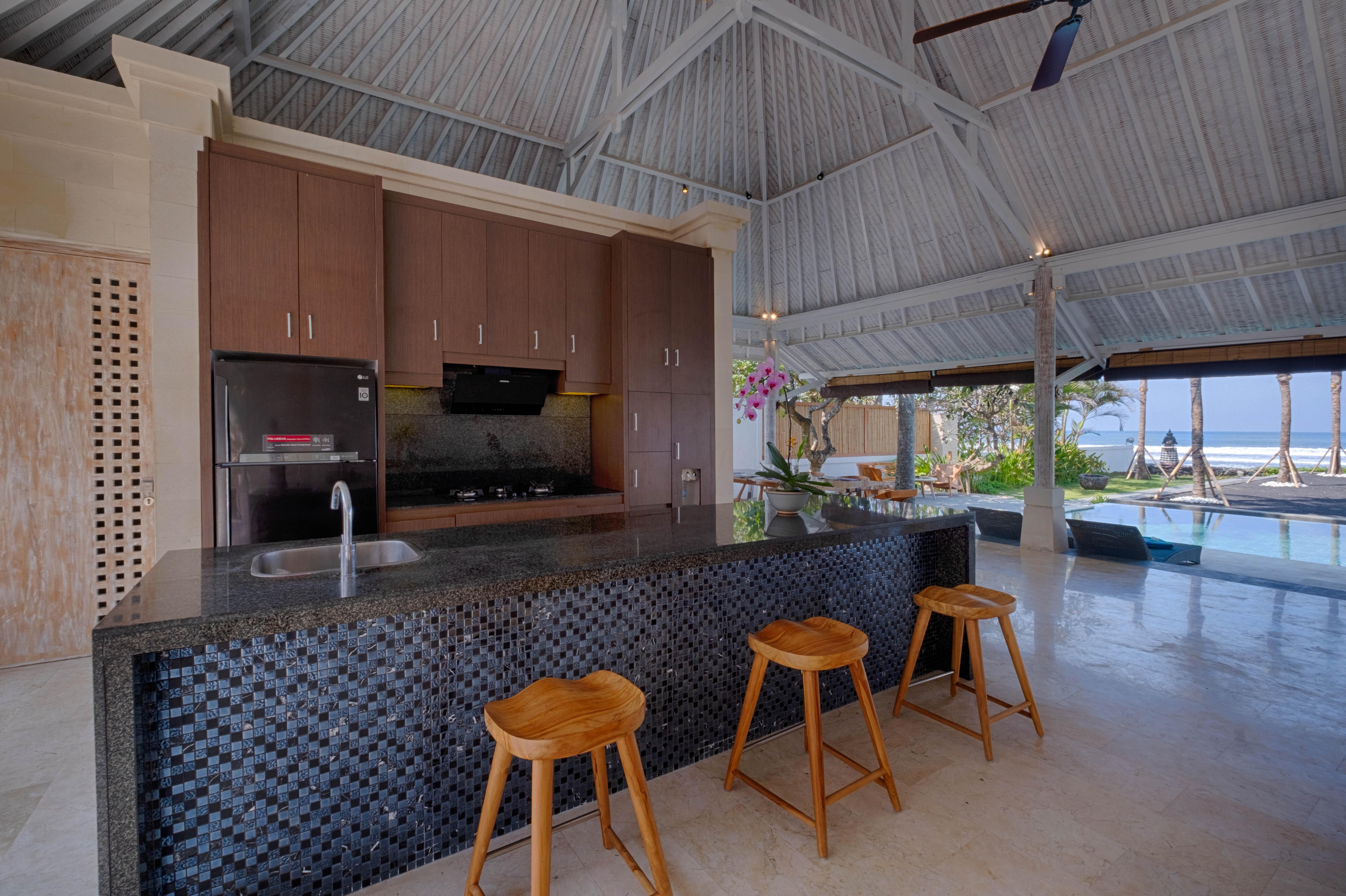 Kutus Kutus Saba Beach Villa Sukawati Exteriér fotografie