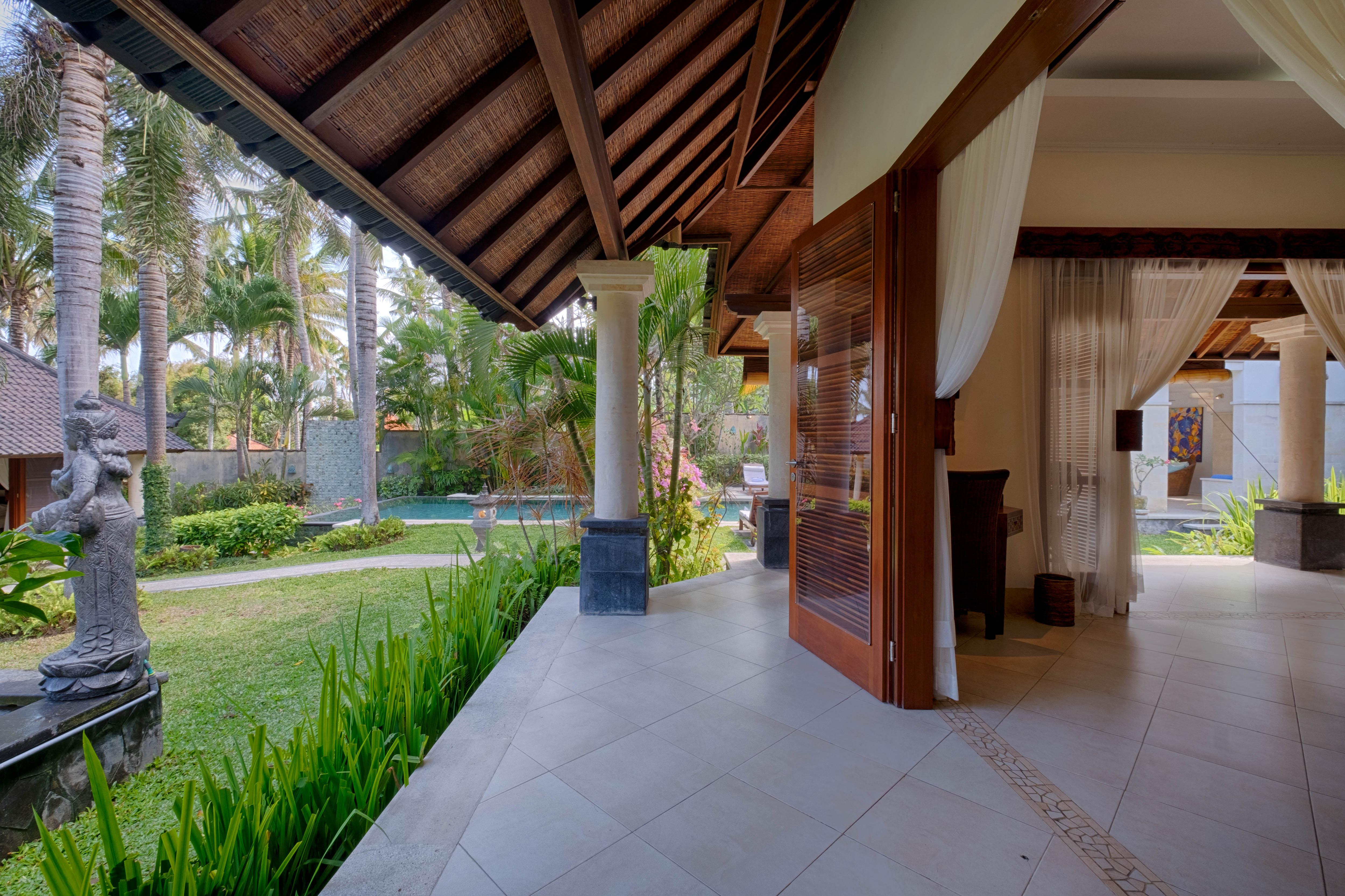 Kutus Kutus Saba Beach Villa Sukawati Exteriér fotografie