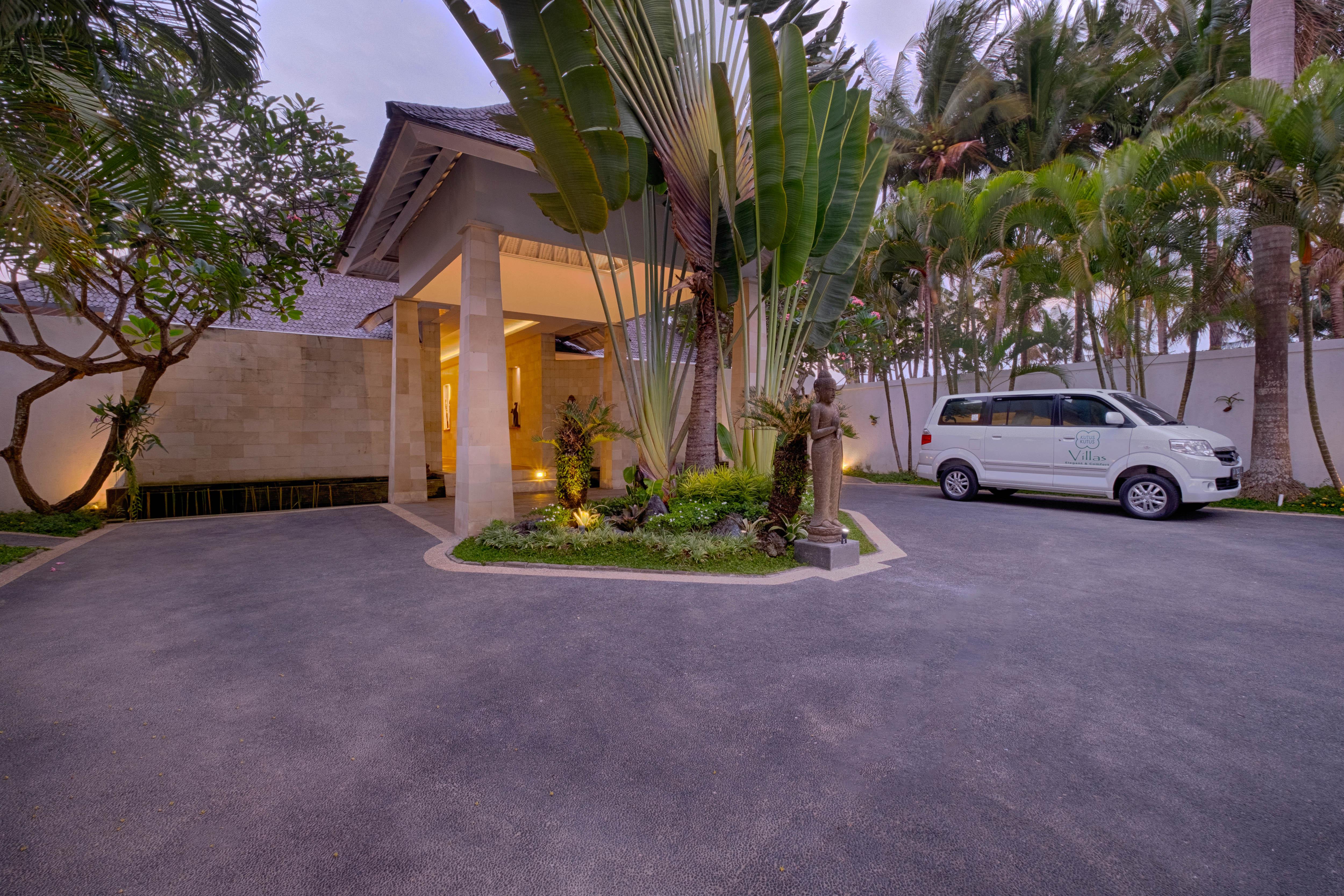 Kutus Kutus Saba Beach Villa Sukawati Exteriér fotografie