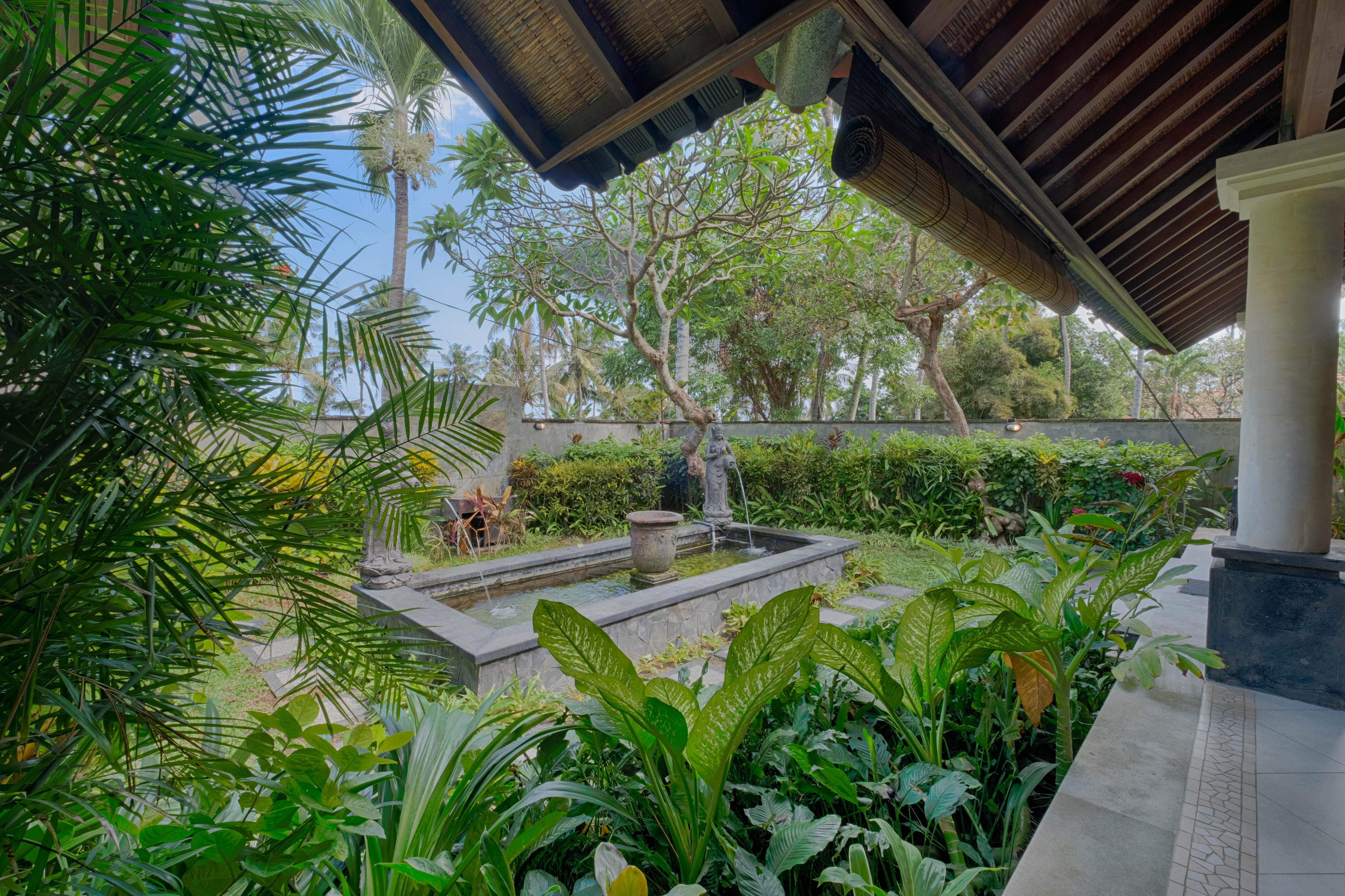 Kutus Kutus Saba Beach Villa Sukawati Exteriér fotografie